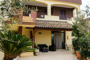 Гостиница Olimpo B&B  Джурдиньяно